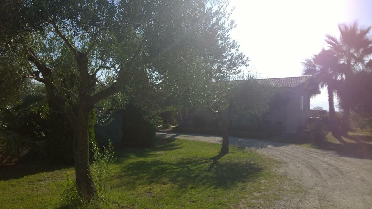 La Scogliera Del Capo Villa Santa Maria  Bagian luar foto